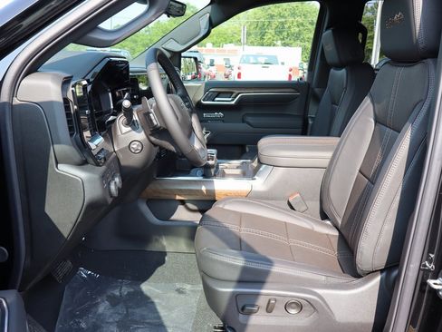 New 2025 Chevrolet Silverado 1500 High Country w/ High Country Premium Package image 5