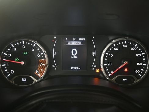 Used 2020 Jeep Renegade Altitude image 24