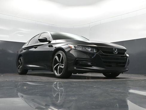 Used 2018 Honda Accord Sport image 45