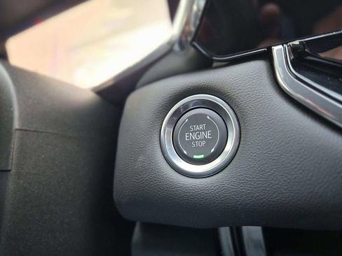 New 2026 GMC Canyon Elevation w/ Convenience Package image 30