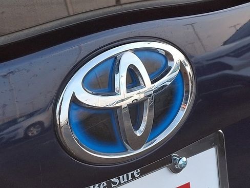 Used 2014 Toyota Prius Three image 30