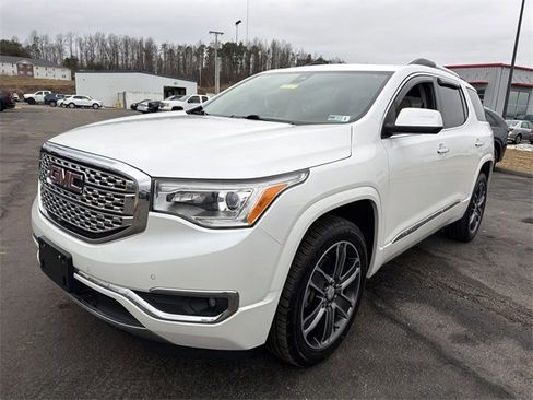 Used 2018 GMC Acadia Denali w/ Technology Package image 9