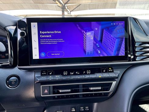 Used 2025 Toyota Camry XSE FWD image 29