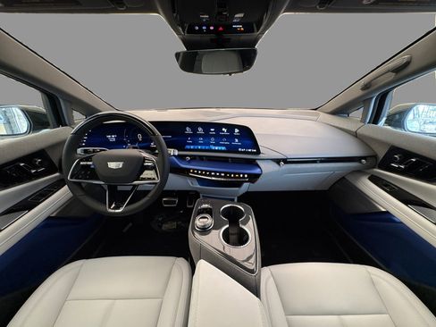 New 2026 Cadillac Optiq Luxury 1 RWD image 20