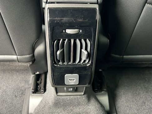 New 2026 Jeep Compass Latitude image 25