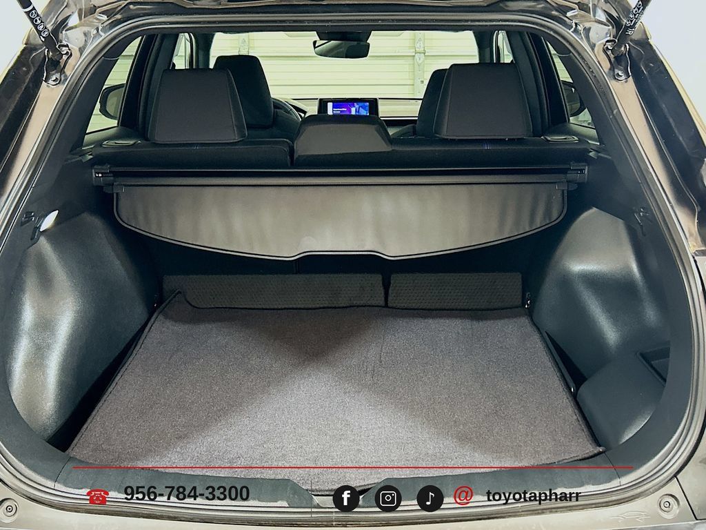 Used 2024 Toyota Corolla Cross AWD Hybrid w/ Moonroof Package image 24