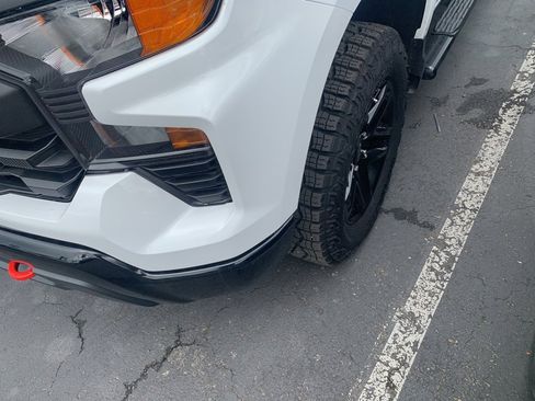 Used 2025 Chevrolet Silverado 1500 Custom Trail Boss image 2