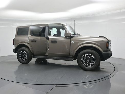 New 2026 Ford Bronco Outer Banks image 28