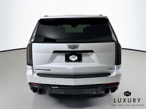 Used 2025 Cadillac Escalade V w/ LPO, Floor Liner Package AWD/4WD image 7