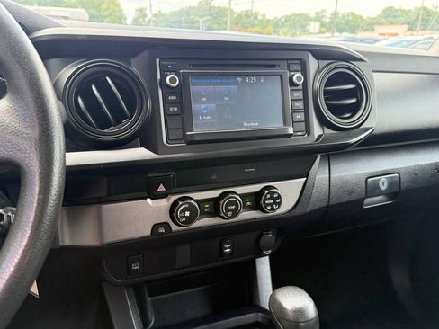 Used 2019 Toyota Tacoma SR RWD image 18