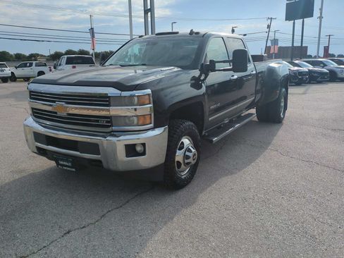 Used 2015 Chevrolet Silverado 3500 LTZ w/ Duramax Plus Package AWD/4WD image 4