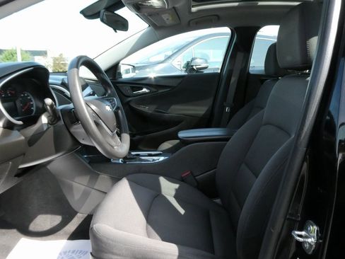 Used 2022 Chevrolet Malibu LT image 27
