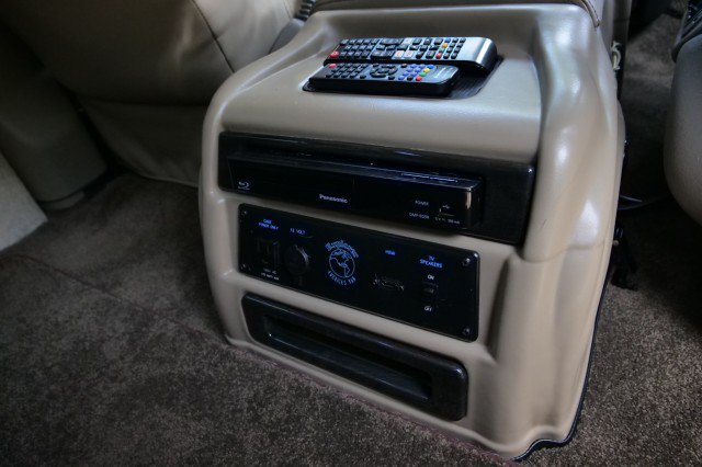 Used 2025 GMC Savana 2500 Extended w/ Driver Convenience Package RWD image 37