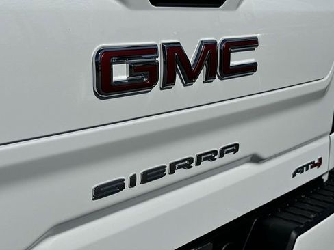 New 2026 GMC Sierra 1500 AT4 w/ AT4 Premium Package AWD/4WD image 33
