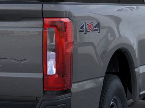 New 2026 Ford F250 XL image 43