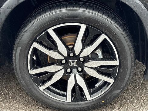 Used 2022 Honda Pilot Touring image 10