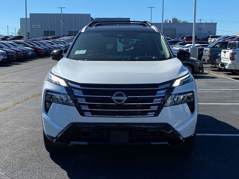 New 2026 Nissan Rogue Platinum w/ Platinum Premium Package AWD/4WD image 9