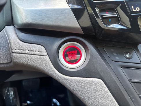 Used 2018 Honda Odyssey EX-L image 26