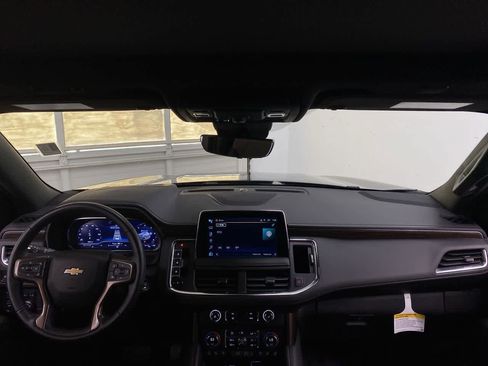 Used 2024 Chevrolet Tahoe High Country w/ Premium Package image 14