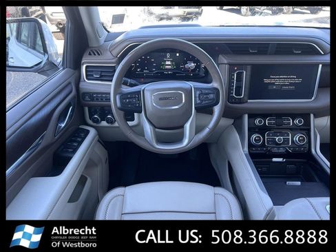 Used 2022 GMC Yukon Denali AWD/4WD image 24