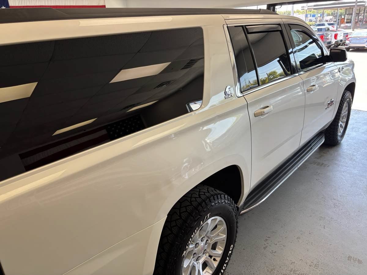 Used 2015 GMC Yukon XL SLT w/ Open Road Package RWD image 11