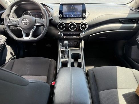 Used 2024 Nissan Sentra SV FWD image 11