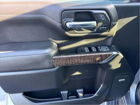 Used 2019 GMC Sierra 1500 Denali w/ Denali Ultimate Package AWD/4WD image 11