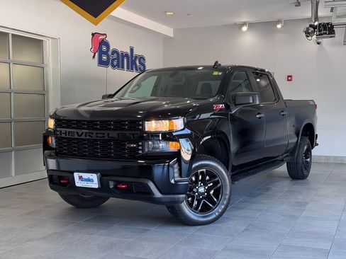 Used 2022 Chevrolet Silverado 1500 Custom Trail Boss w/ LPO, Dark Essentials Package AWD/4WD image 2
