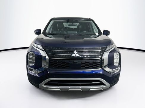 Used 2024 Mitsubishi Outlander SE FWD image 2