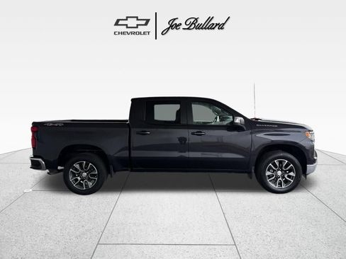Used 2024 Chevrolet Silverado 1500 LT AWD/4WD image 7