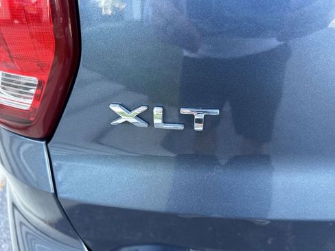 Used 2018 Ford Explorer XLT w/ Equipment Group 202A image 29