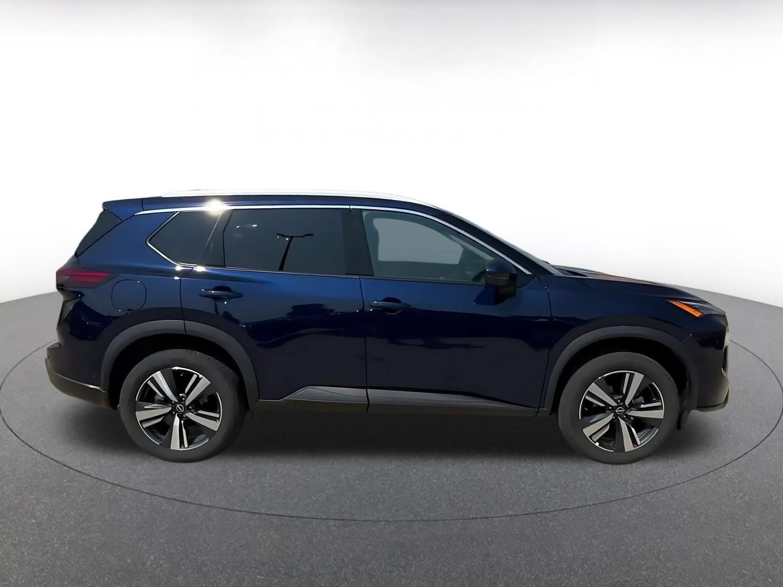 Used 2026 Nissan Rogue SL AWD/4WD image 15
