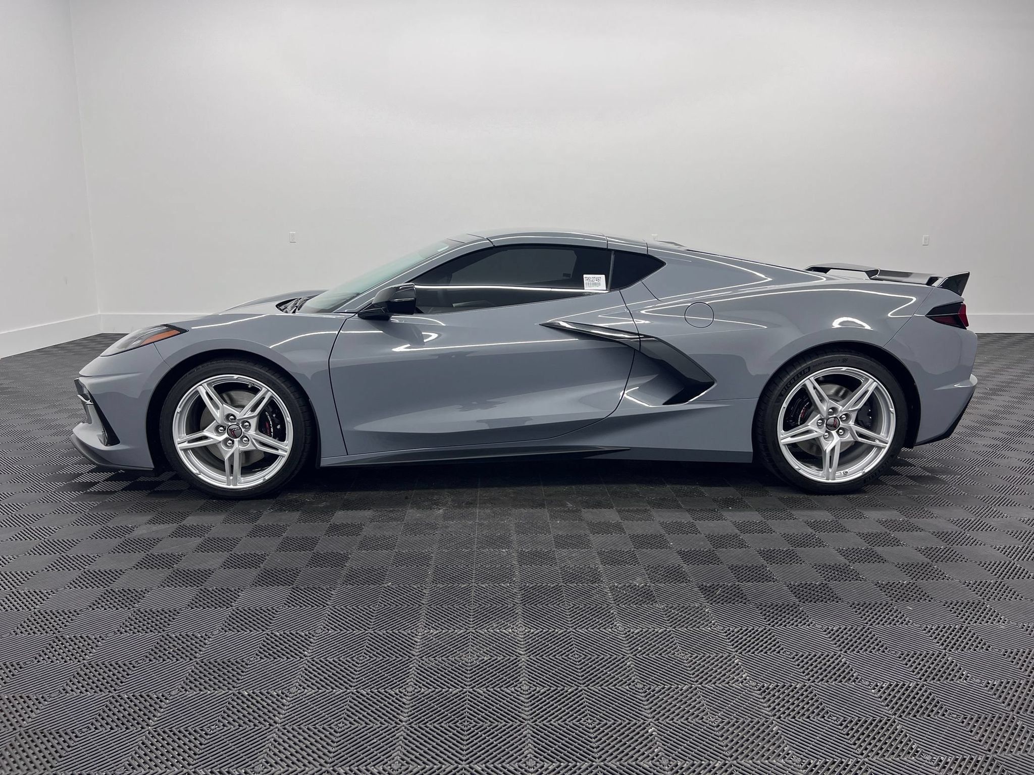 Used 2024 Chevrolet Corvette Stingray Preferred Cpe w/ Z51 Performance Package RWD image 2