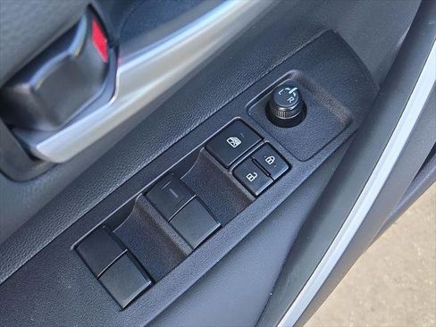 Certified 2025 Toyota Corolla SE image 13