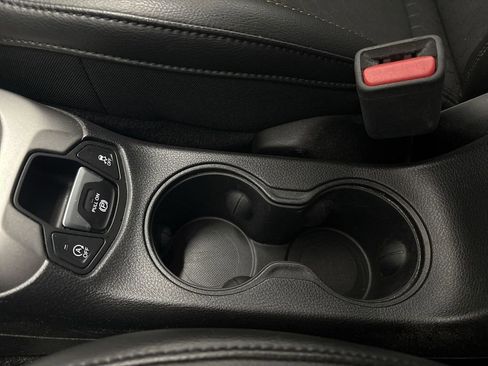 Used 2018 Jeep Compass Latitude w/ Cold Weather Group image 53