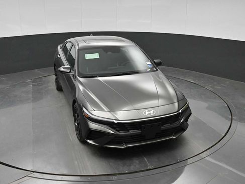 New 2026 Hyundai Elantra SEL Sport Premium FWD image 26