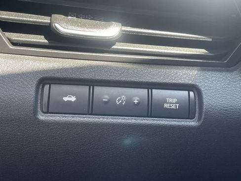 Used 2021 Nissan Altima 2.5 SR FWD image 17