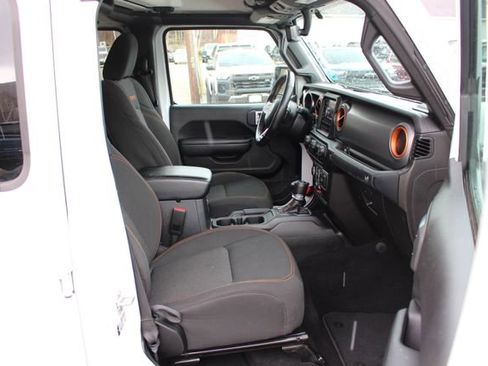 Used 2023 Jeep Gladiator Mojave w/ Cold Weather Group AWD/4WD image 48