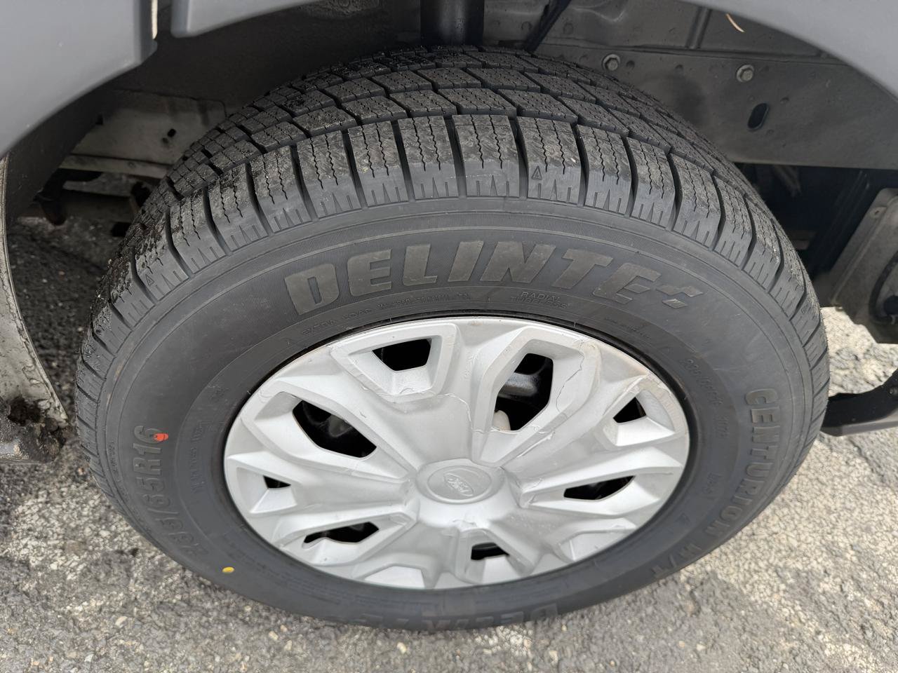 Used 2015 Ford Transit 250 148 Medium Roof w/ Exterior Upgrade Package RWD image 4