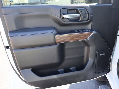 Used 2020 Chevrolet Silverado 2500 High Country w/ Technology Package image 23