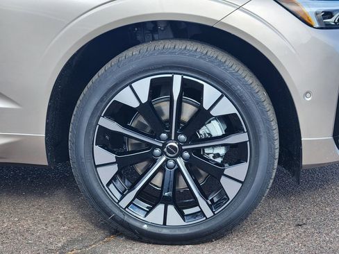New 2026 Volvo XC60 B5 Plus w/ Protection Package Premier image 30