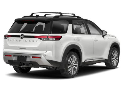Used 2024 Nissan Pathfinder Platinum FWD image 2