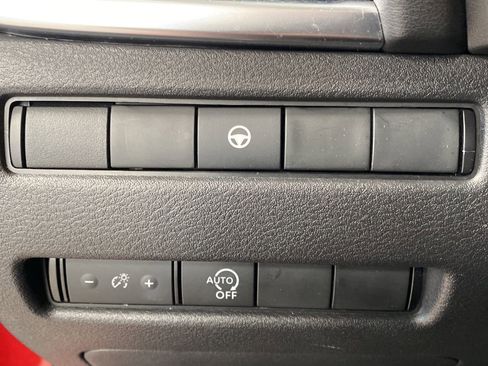 Certified 2023 Nissan Rogue SV image 6