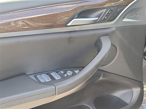 Used 2023 BMW X4 xDrive30i image 21