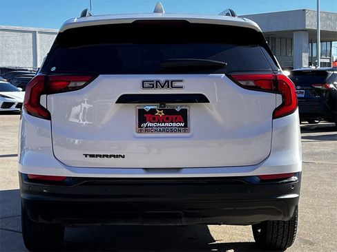 Used 2021 GMC Terrain SLT w/ Infotainment Package II image 5