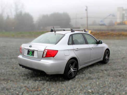 Used 2010 Subaru Impreza 2.5i image 7
