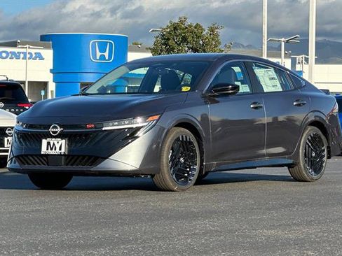 New 2026 Nissan Sentra SR w/ Floor Mat Package image 8