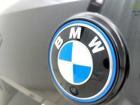 Used 2024 BMW iX xDrive50 w/ Sport Package AWD/4WD image 33