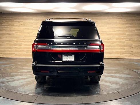 Used 2018 Lincoln Navigator Reserve w/ Technology Package image 26