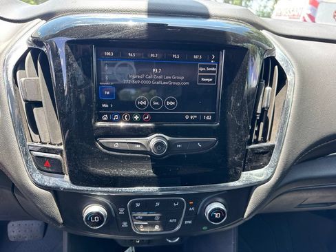 Used 2021 Chevrolet Traverse LS FWD image 12